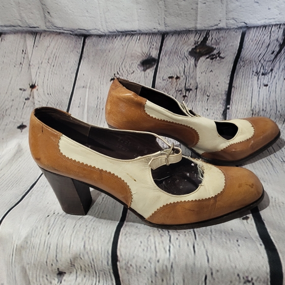 AUTHENTIC VINTAGE CHRISTIAN DIOR MARY JANE HEELS - Picture 12 of 16